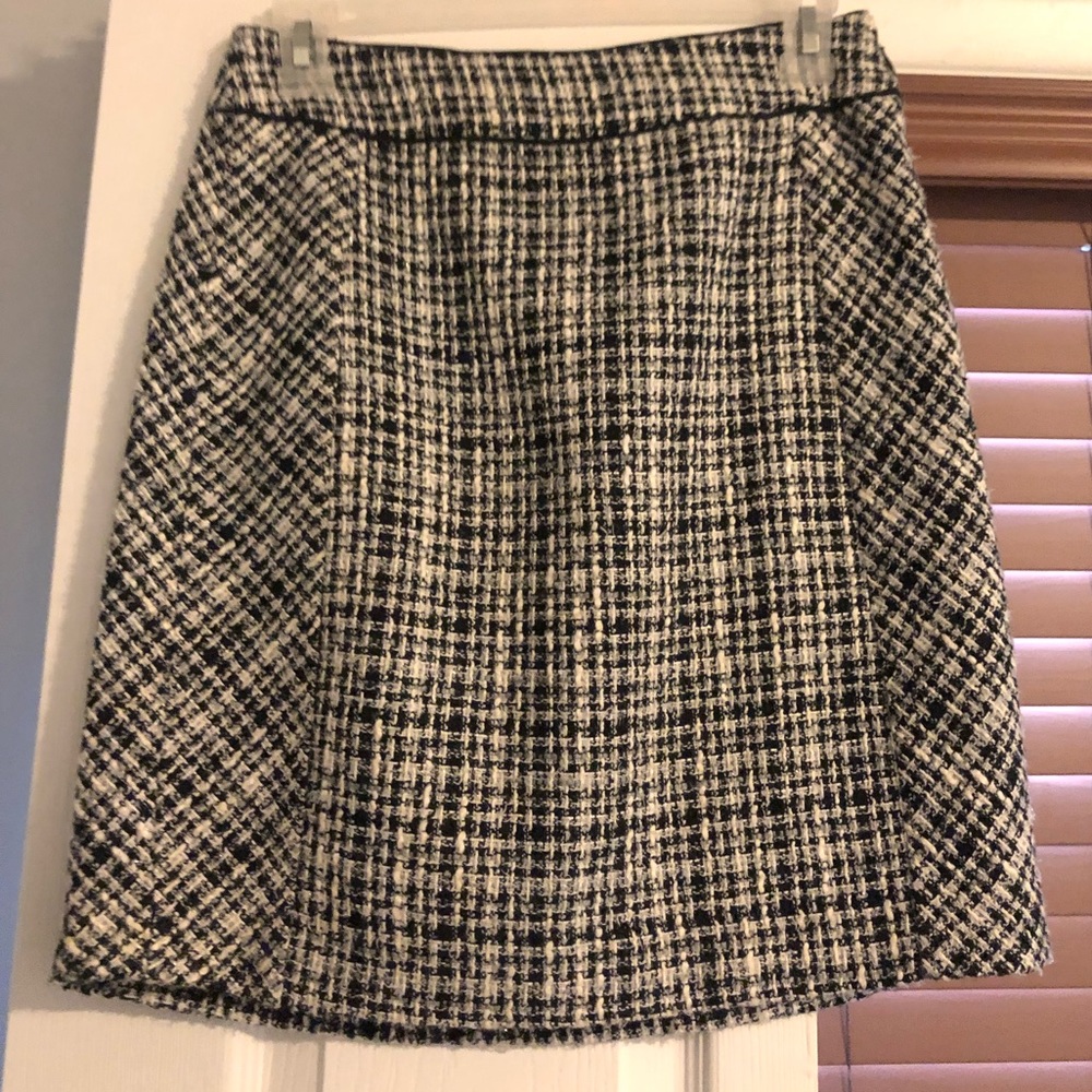 White House Black Market Skirt